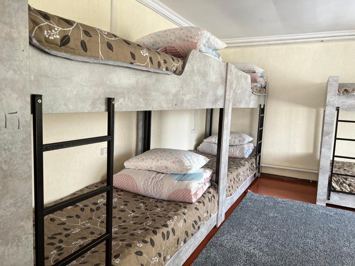 The Nest Hostel Каракол Экстерьер фото