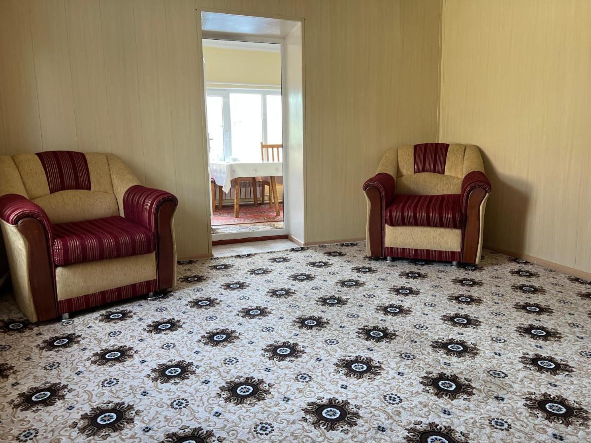 The Nest Hostel Каракол Экстерьер фото