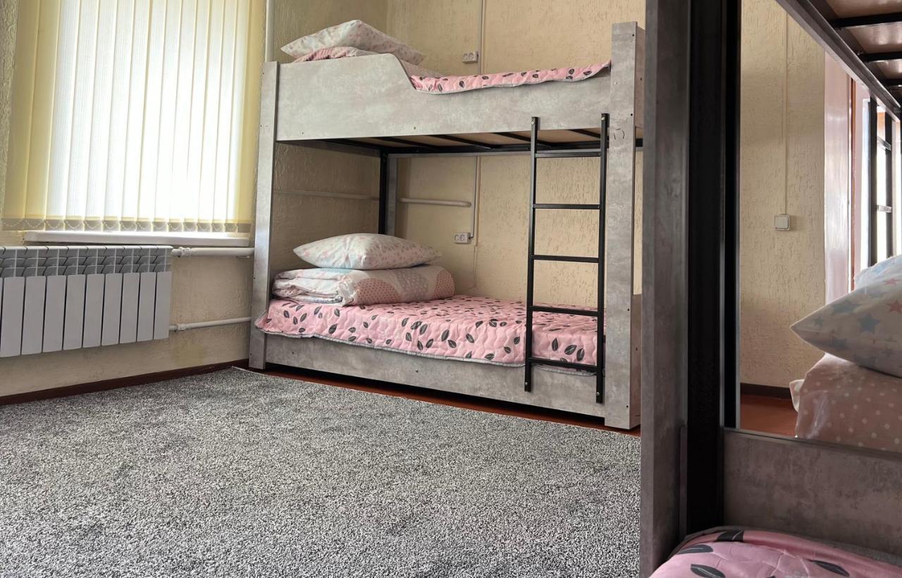 The Nest Hostel Каракол Экстерьер фото